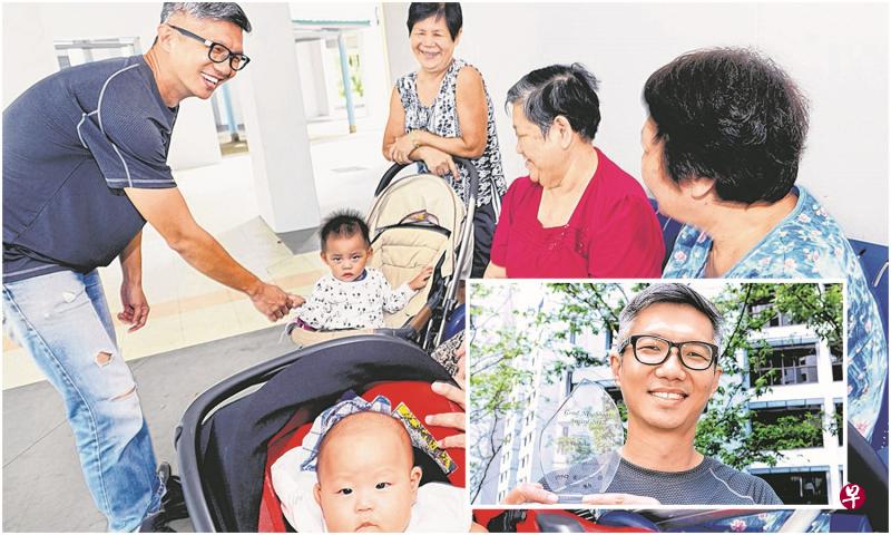 赖宥森搬进组屋后不仅与居民打成一片,还自愿当他们的“万能手”,帮助邻居钻钻钉钉。 赖宥森搬进组屋后不仅与居民打成一片,还自愿当他们的“万能手”,帮助邻居钻钻钉钉。