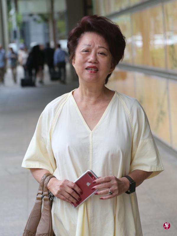 曾秀丽辩称,她电邮前夫是要告知他关于女儿和公司的近况,不是骚扰他。 曾秀丽辩称,她电邮前夫是要告知他关于女儿和公司的近况,不是骚扰他。