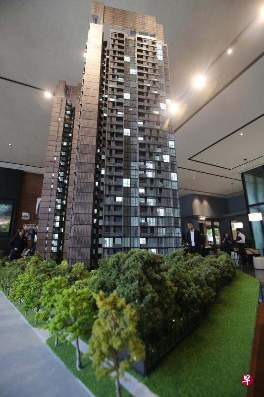豪华公寓玛庭豪苑属于99年地契,将建有450个住宅单位,分成五种类型,有双卧室、双卧室加书房、三卧房、优质三卧房和四卧房,面积介于764至1798平方英尺。(林国明摄) 豪华公寓玛庭豪苑属于99年地契,将建有450个住宅单位,分成五种类型,有双卧室、双卧室加书房、三卧房、优质三卧房和四卧房,面积介于764至1798平方英尺。(林国明摄)