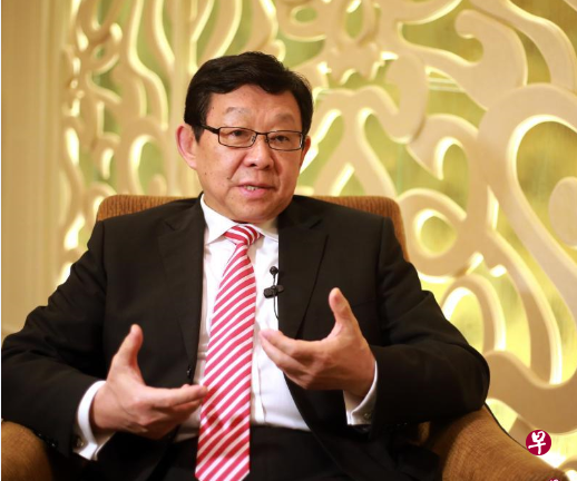 陈德铭:新加坡和中国是全球化下在亚洲展开区域合作的两个关系非常紧密、共赢的国家。全球化绝不意味一个国家的发展会对另一个国家构成威胁,任何一个国家的全球化对世界都是一个贡献。(唐家鸿摄) 陈德铭:新加坡和中国是全球化下在亚洲展开区域合作的两个关系非常紧密、共赢的国家。全球化绝不意味一个国家的发展会对另一个国家构成威胁,任何一个国家的全球化对世界都是一个贡献。(唐家鸿摄)