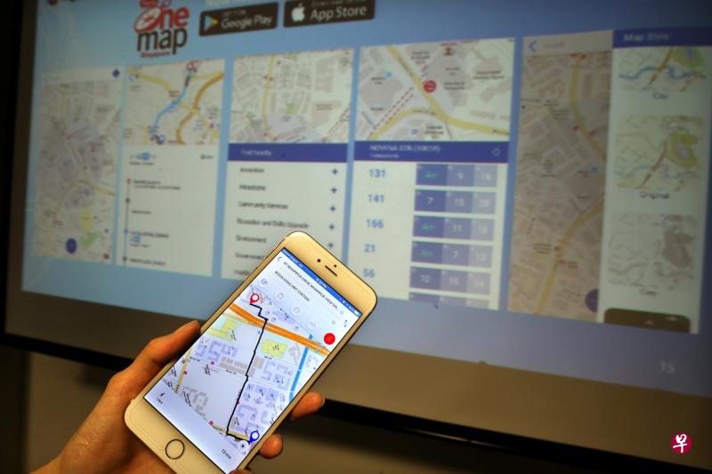 新加坡土地管理局推出多功能的OneMap手机应用。(邝启聪摄) 新加坡土地管理局推出多功能的OneMap手机应用。(邝启聪摄)