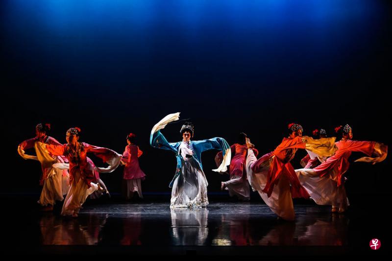 国大华族舞团的纪念演出“传承——生日庆典”,将集合各代校友和在籍学生同台演出。(主办方提供) 国大华族舞团的纪念演出“传承——生日庆典”,将集合各代校友和在籍学生同台演出。(主办方提供)