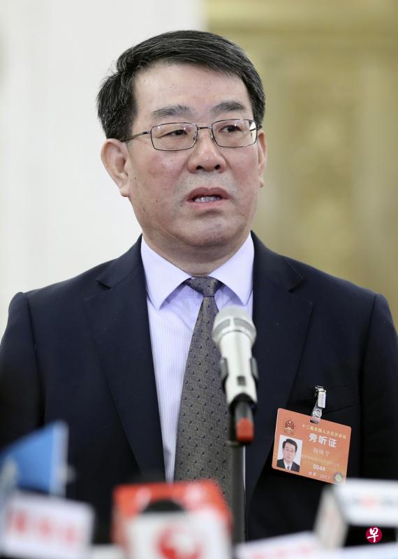 调查显示,杨焕宁身为中央委员,严重违反政治纪律和政治规矩。 (中新社) 调查显示,杨焕宁身为中央委员,严重违反政治纪律和政治规矩。 (中新社)