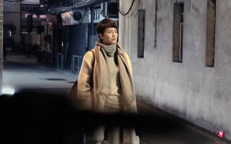 《骨妹》是梁咏琪产后复出演出的电影,片中角色对同性友人有错过的遗憾。(网络图) 《骨妹》是梁咏琪产后复出演出的电影,片中角色对同性友人有错过的遗憾。(网络图)