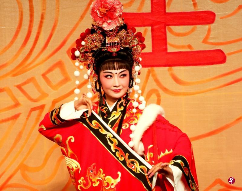 《雪后艳梅》剧情曲折,高潮迭起。 《雪后艳梅》剧情曲折,高潮迭起。