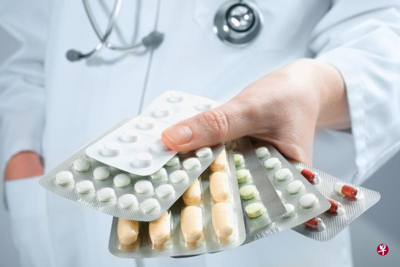 滥用抗生素影响公共健康，要减少滥用情况，人人有责。病人求医时不应该要求医生给抗生素。（iStock图片）