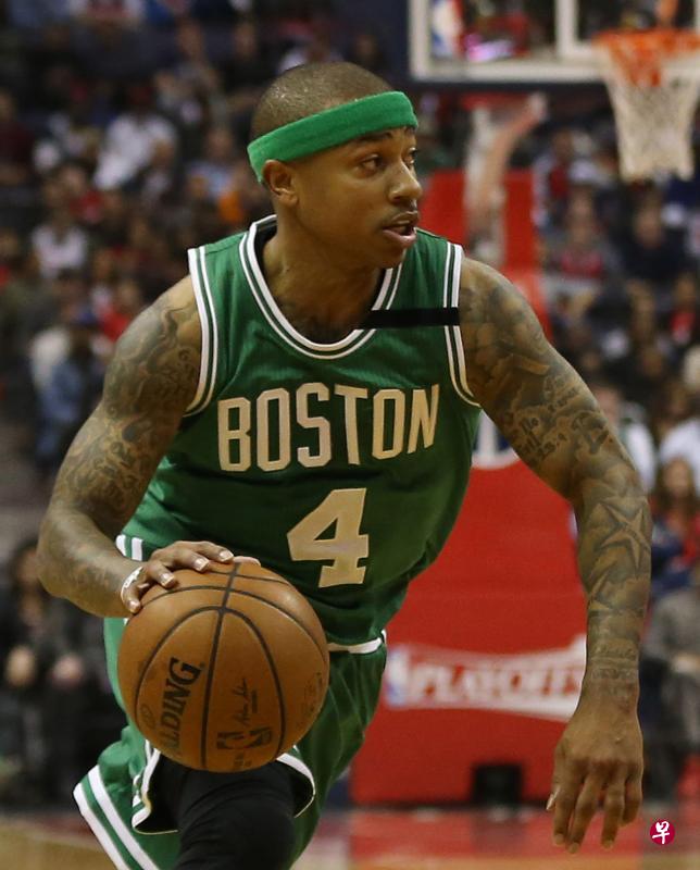 伊塞亚·托马斯上赛季场均得28.9分,在NBA总排名第三。(今日美国) 伊塞亚·托马斯上赛季场均得28.9分,在NBA总排名第三。(今日美国)