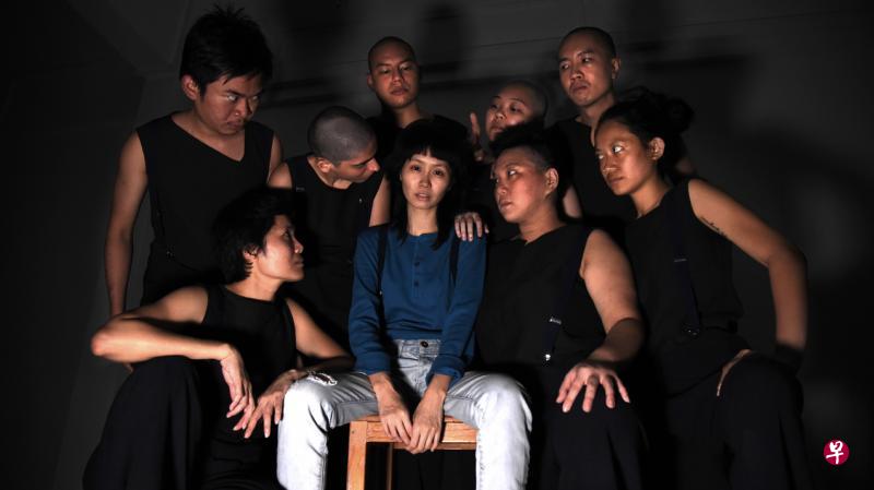 跨文化戏剧学院的英语剧《泄漏物与抗凝血剂》是一部扣人心弦的心理悬疑剧。(跨文化戏剧学院提供) 跨文化戏剧学院的英语剧《泄漏物与抗凝血剂》是一部扣人心弦的心理悬疑剧。(跨文化戏剧学院提供)