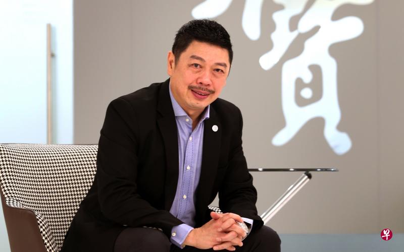 海鲜餐饮业者珍宝集团总裁黄建铭认为,有潜能的员工,就好比等待伯乐的千里马,做生意要马到功成,就要从提拔人才开始。(萧紫薇摄) 海鲜餐饮业者珍宝集团总裁黄建铭认为,有潜能的员工,就好比等待伯乐的千里马,做生意要马到功成,就要从提拔人才开始。(萧紫薇摄)