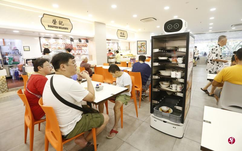 集团将在熟食中心设有“Smart Tray Return”收碗碟机器人。(档案照) 集团将在熟食中心设有“Smart Tray Return”收碗碟机器人。(档案照)