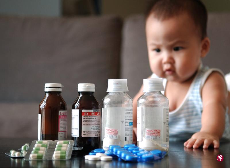 孩童服药遇到困难时,医生的其中一个建议是把药掺入牛奶中。(档案照) 孩童服药遇到困难时,医生的其中一个建议是把药掺入牛奶中。(档案照)