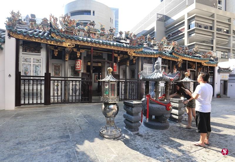 坐落在金融区的粤海清庙已有逾190年历史。(新加坡报业控股版权) 坐落在金融区的粤海清庙已有逾190年历史。(新加坡报业控股版权)