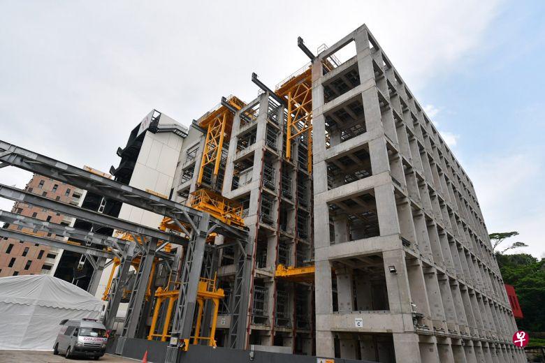 本地第二个综合建设预制枢纽Greyform Building今早开幕。(图:海峡时报) 本地第二个综合建设预制枢纽Greyform Building今早开幕。(图:海峡时报)