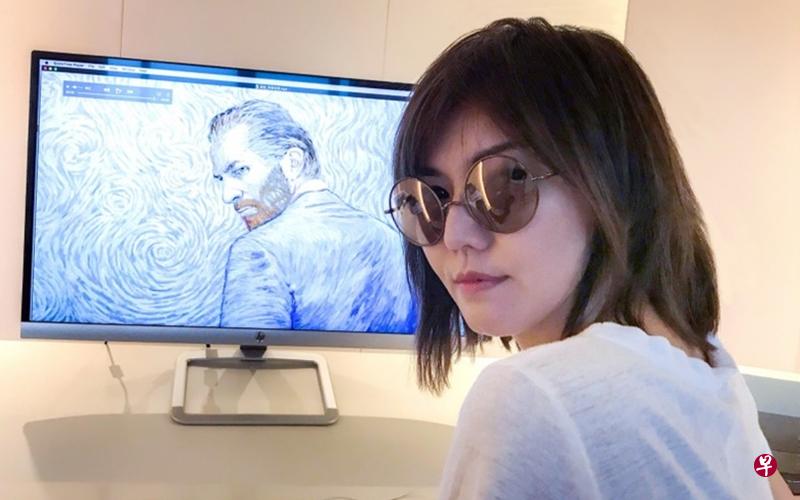 孙燕姿模仿梵高自画像的转头姿势。(环球音乐提供) 孙燕姿模仿梵高自画像的转头姿势。(环球音乐提供)