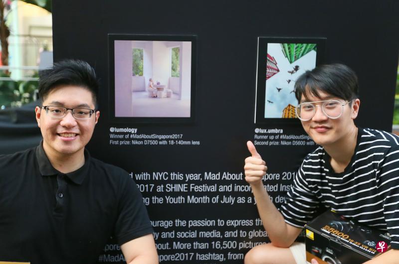 林骏达(左)和黄建龙的照片获得评审青睐,分别在“为狮城疯狂”活动中获得第一名和第二名。(海峡时报) 林骏达(左)和黄建龙的照片获得评审青睐,分别在“为狮城疯狂”活动中获得第一名和第二名。(海峡时报)