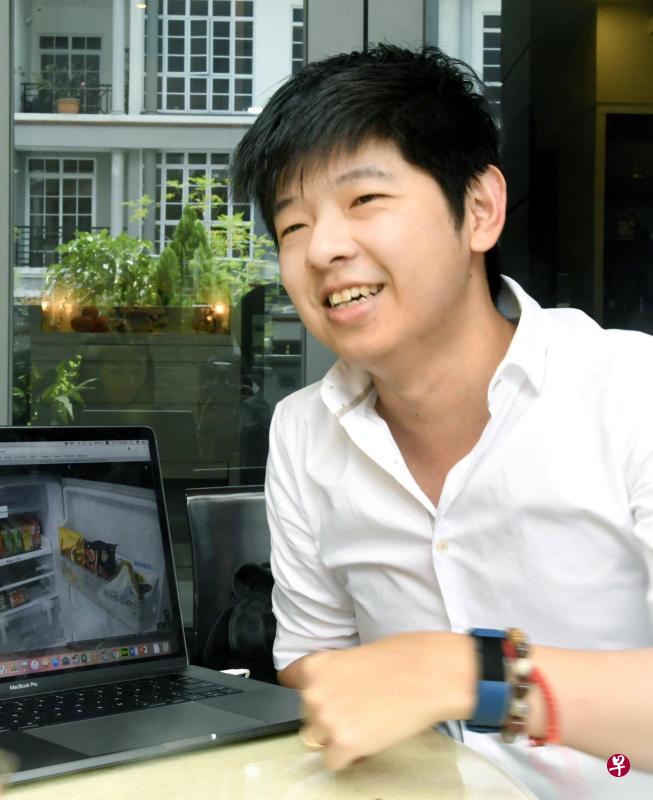 送出希腊来回机票的补习老师卓先生。 送出希腊来回机票的补习老师卓先生。