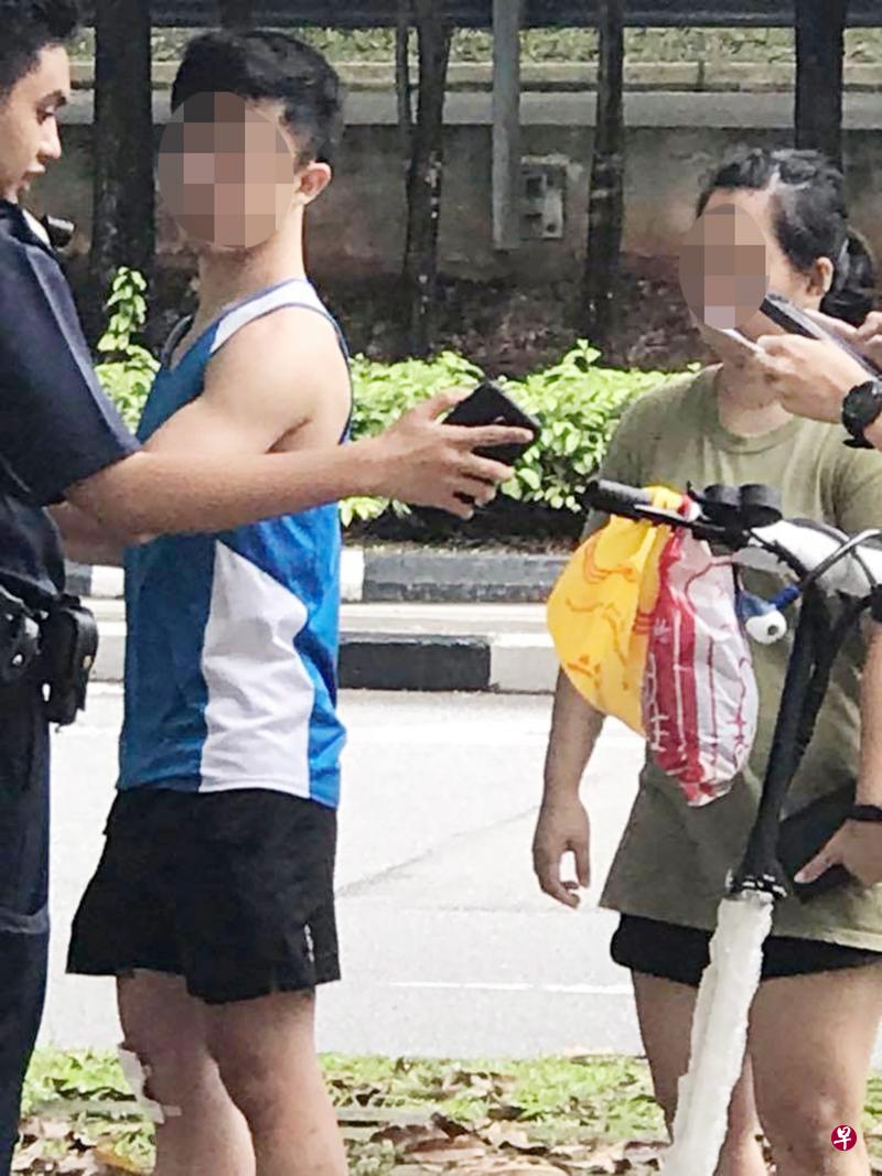 吴志翔指骑士没道歉,还企图挥拳打人要逃跑。(受访者提供) 吴志翔指骑士没道歉,还企图挥拳打人要逃跑。(受访者提供)