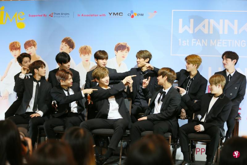 韩团Wanna One出道后,首次结算收入。(海峡时报) 韩团Wanna One出道后,首次结算收入。(海峡时报)