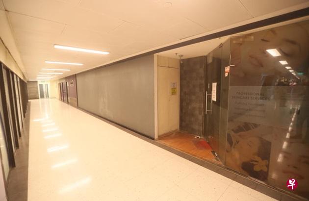 乌节路卡佩芝大厦的一间美容院变淫窟,暗地里提供卖淫服务。 乌节路卡佩芝大厦的一间美容院变淫窟,暗地里提供卖淫服务。