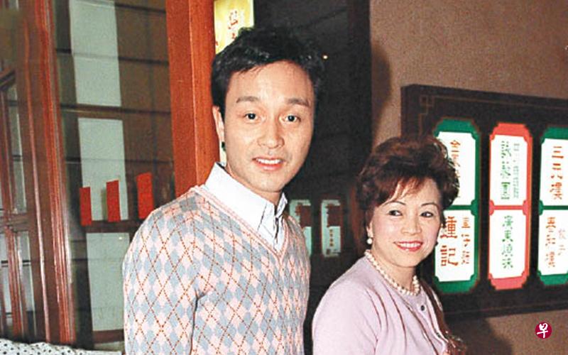 张国荣与姐姐张绿萍。(微博图) 张国荣与姐姐张绿萍。(微博图)