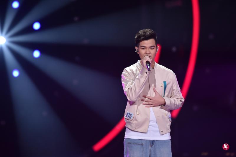 黄俊融的演出明天播出,他“讨教”的是神秘导师梁静茹的歌曲《情歌》。(星和视界提供) 黄俊融的演出明天播出,他“讨教”的是神秘导师梁静茹的歌曲《情歌》。(星和视界提供)