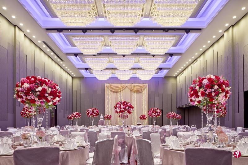 大宴会厅充分展现动态照明和视觉效果的魅力。 大宴会厅充分展现动态照明和视觉效果的魅力。
