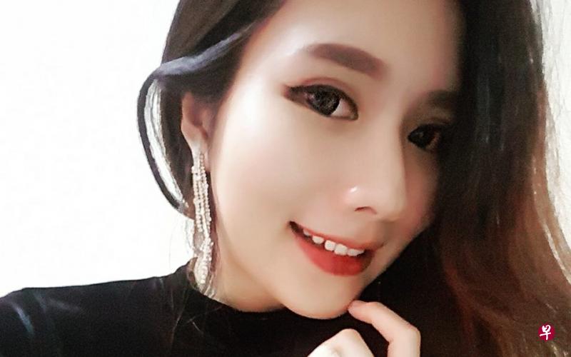 死者黄嘉敏生前是一名著名车模。（取自面簿）