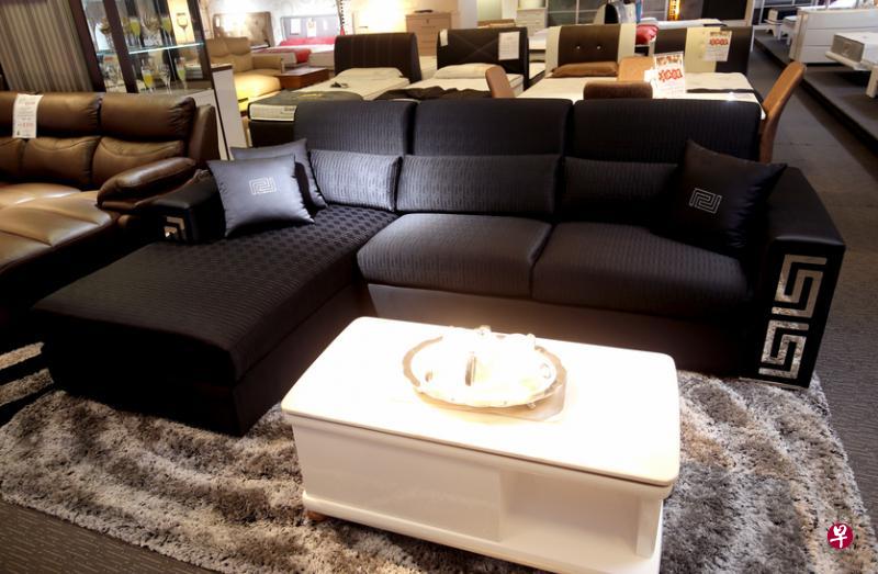 现代意大利风格讲究的是简约时尚,实用而具艺术感。 现代意大利风格讲究的是简约时尚,实用而具艺术感。