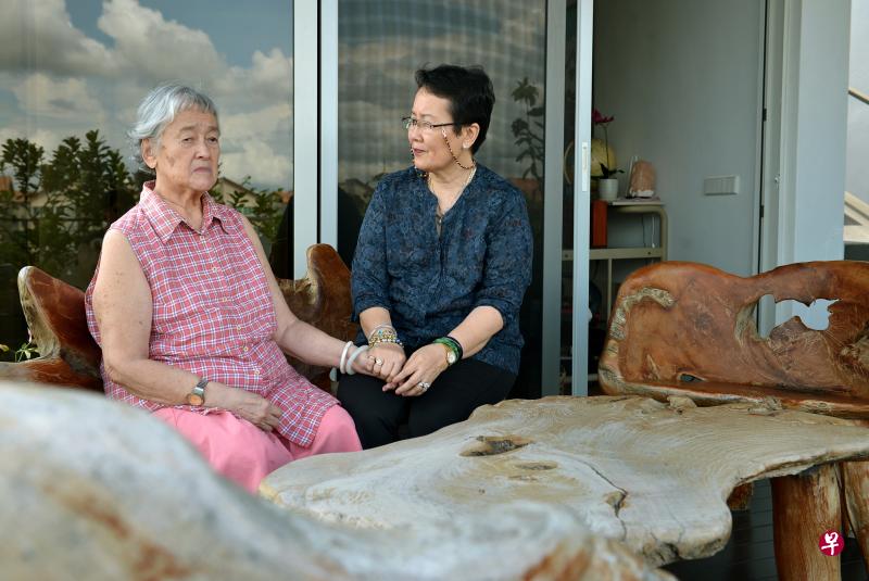 莫翠玲(右)说,她的家现在就是阿姨的家。(档案照) 莫翠玲(右)说,她的家现在就是阿姨的家。(档案照)