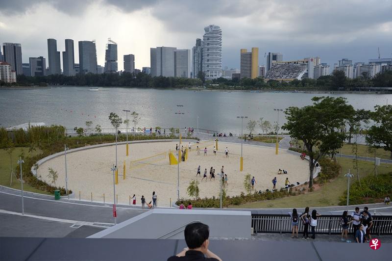 靠近嘉龙威购物广场的加冷河畔,是运动消闲好去处。(档案照) 靠近嘉龙威购物广场的加冷河畔,是运动消闲好去处。(档案照)