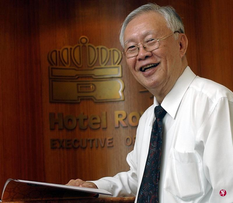 京华酒店老板李庆传生前活跃于华社,热心教育。(档案照片) 京华酒店老板李庆传生前活跃于华社,热心教育。(档案照片)