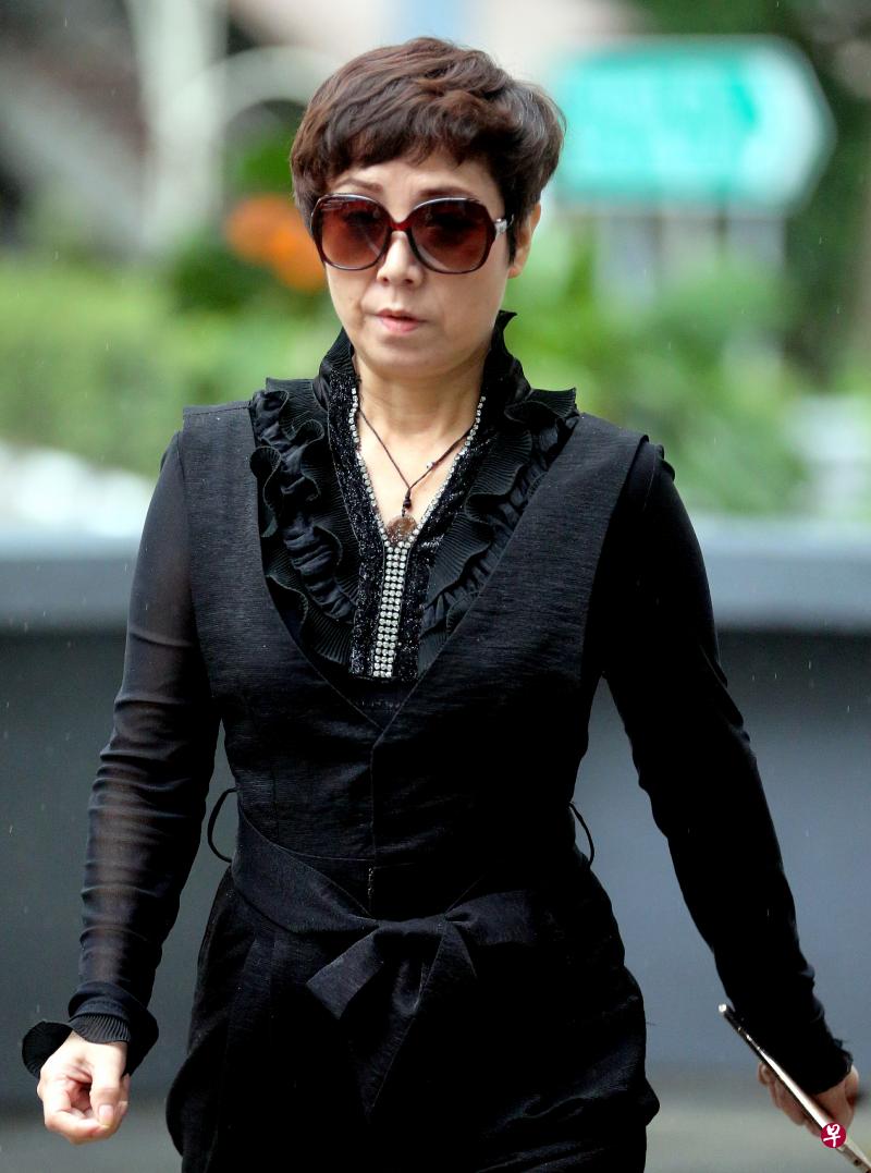 李虎母亲前年以2000欧元(约3055新元)贿赂乒总技术总监黎仕汉罪成。(档案照) 李虎母亲前年以2000欧元(约3055新元)贿赂乒总技术总监黎仕汉罪成。(档案照)