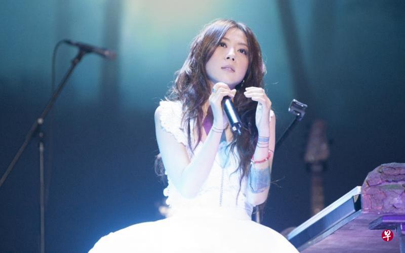 陈绮贞4月7日将在星宇表演艺术中心开唱。 陈绮贞4月7日将在星宇表演艺术中心开唱。