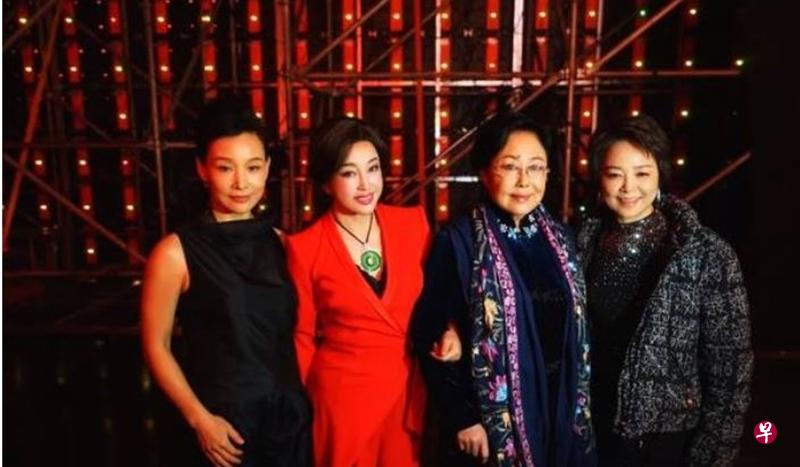 四位百花奖最佳女主角陈冲、刘晓庆、张瑜、斯琴高娃。(图/网络) 四位百花奖最佳女主角陈冲、刘晓庆、张瑜、斯琴高娃。(图/网络)