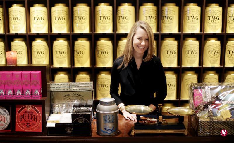 TWG Tea联合创办人兼传媒及商业开发总监玛兰达·巴恩斯指出,新加坡的大都会身份以及法律对企业治理与透明度的严格要求,加上其良好的贸易与投资环境,是经商的好地方。另外,自由贸易协定与开放政策也推动TWG Tea在国际舞台的迅速发展。(陈渊庄摄) TWG Tea联合创办人兼传媒及商业开发总监玛兰达·巴恩斯指出,新加坡的大都会身份以及法律对企业治理与透明度的严格要求,加上其良好的贸易与投资环境,是经商的好地方。另外,自由贸易协定与开放政策也推动TWG Tea在国际舞台的迅速发展。(陈渊庄摄)