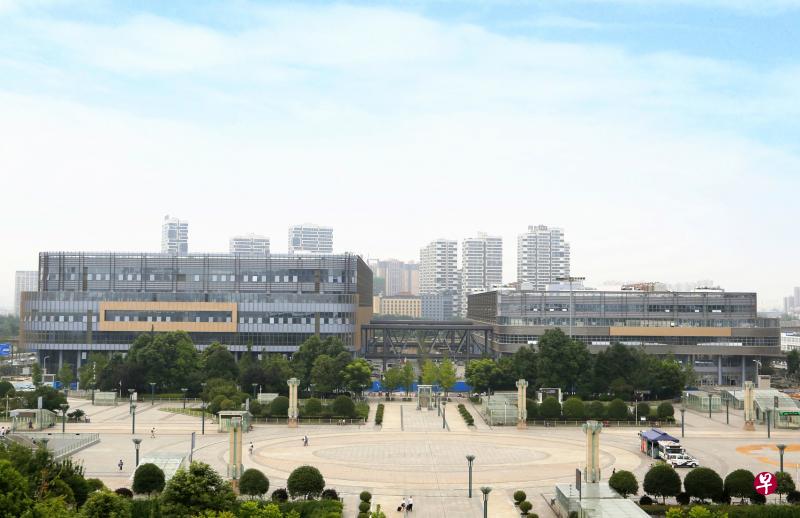 鹏瑞利置地集团在中国成都的鹏瑞利国际医疗健康中心,预计今年上半年开业。(鹏瑞利提供) 鹏瑞利置地集团在中国成都的鹏瑞利国际医疗健康中心,预计今年上半年开业。(鹏瑞利提供)