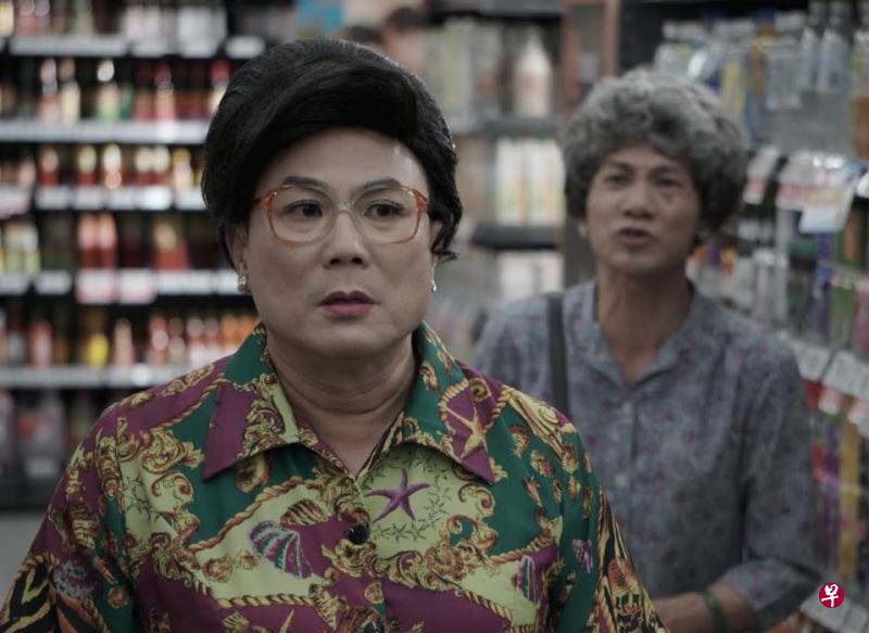 王雷演的“广东婆”角色(右)比梁细妹更讨观众喜爱。(剧照) 王雷演的“广东婆”角色(右)比梁细妹更讨观众喜爱。(剧照)