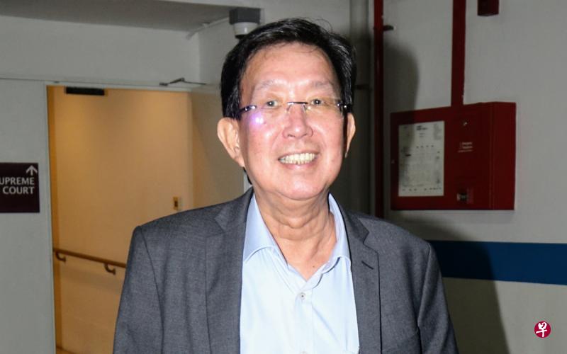 菩提阁管委会前任第一副主席李文条透露,果峻至今未表示有道歉意愿,所以将在今年4月对簿公堂。 菩提阁管委会前任第一副主席李文条透露,果峻至今未表示有道歉意愿,所以将在今年4月对簿公堂。