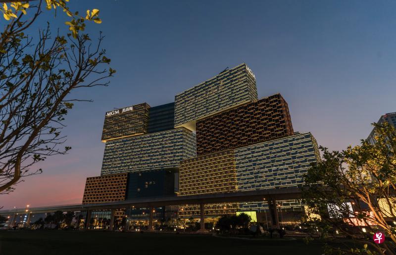 美高梅中国在澳门的第二家赌场美狮美高梅,终于在春节前正式开幕。(彭博社) 美高梅中国在澳门的第二家赌场美狮美高梅,终于在春节前正式开幕。(彭博社)