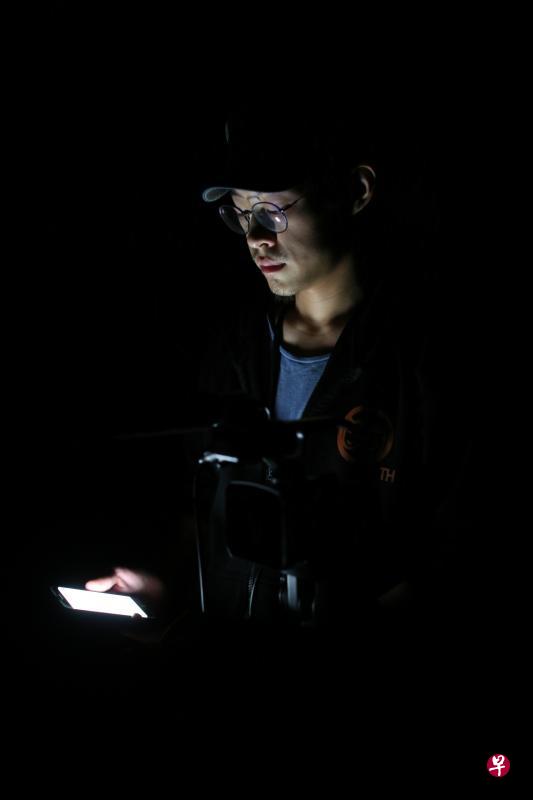 秦天舒参与过不少本地戏剧和电影,去年创办剧团魔方剧场。 秦天舒参与过不少本地戏剧和电影,去年创办剧团魔方剧场。