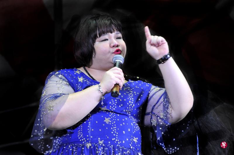 郑盈盈怀胎8个月,昨天剖腹产女。(档案照) 郑盈盈怀胎8个月,昨天剖腹产女。(档案照)