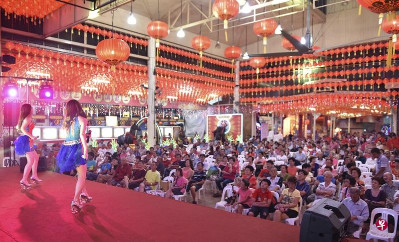 韮菜芭城隍庙今晚将会举办一场万元歌台。(档案照) 韮菜芭城隍庙今晚将会举办一场万元歌台。(档案照)