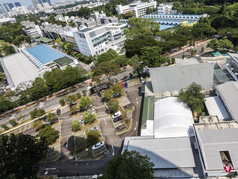 圣约翰圣玛格烈教会现有的露天停车场将改建为综合服务设施,除了提供托儿服务,还设有乐龄疗养院和日间中心。(梁伟康摄) 圣约翰圣玛格烈教会现有的露天停车场将改建为综合服务设施,除了提供托儿服务,还设有乐龄疗养院和日间中心。(梁伟康摄)