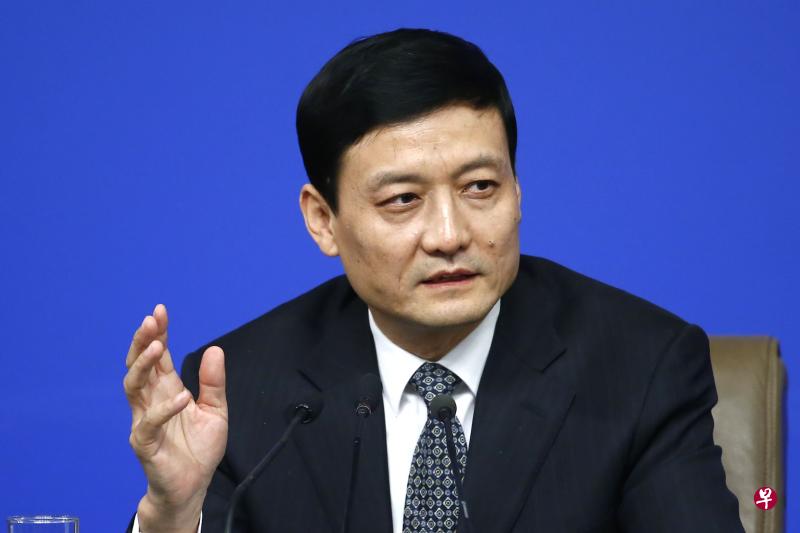 中国国务院国资委主任肖亚庆昨天在中国全国“两会”记者会上说,混改还处于试点阶段,但中国开放的方向是坚定不移的。(中新社) 中国国务院国资委主任肖亚庆昨天在中国全国“两会”记者会上说,混改还处于试点阶段,但中国开放的方向是坚定不移的。(中新社)