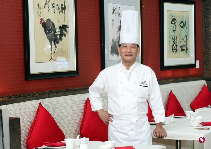 本地厨界教父黄清标决定荣休后游走大江南北, 继续钻研推广中华饮食文化。(邬福梁摄) 本地厨界教父黄清标决定荣休后游走大江南北, 继续钻研推广中华饮食文化。(邬福梁摄)