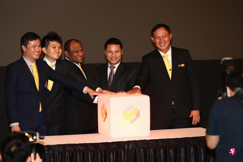 新推出的电子平台SOREAL,是ERA、Huttons Asia和博纳(PropNex)过去两年的合作结晶。(陈斌勤摄) 新推出的电子平台SOREAL,是ERA、Huttons Asia和博纳(PropNex)过去两年的合作结晶。(陈斌勤摄)