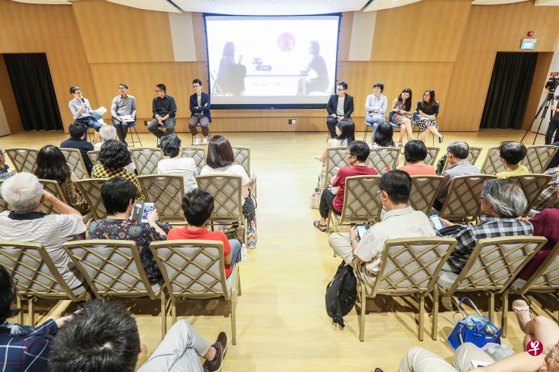 《六封信》对话会(档案照) 《六封信》对话会(档案照)