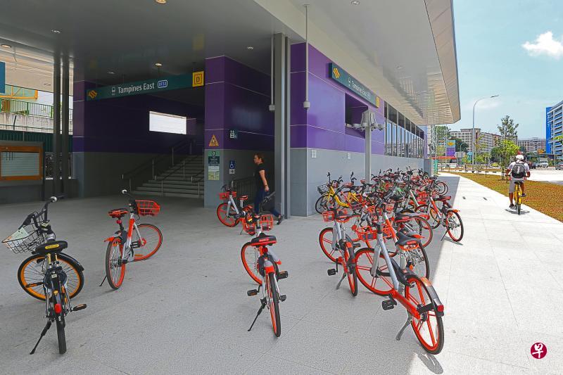 共享脚踏车业者往后须申请执照,只有能妥善管理乱停车问题、确保车队运作良好的业者,才获准扩充车队。(梁伟康摄) 共享脚踏车业者往后须申请执照,只有能妥善管理乱停车问题、确保车队运作良好的业者,才获准扩充车队。(梁伟康摄)