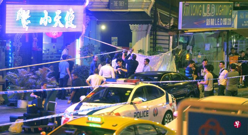 命案发生在惹兰勿刹一带的“小天使”酒吧外。 (档案照) 命案发生在惹兰勿刹一带的“小天使”酒吧外。 (档案照)