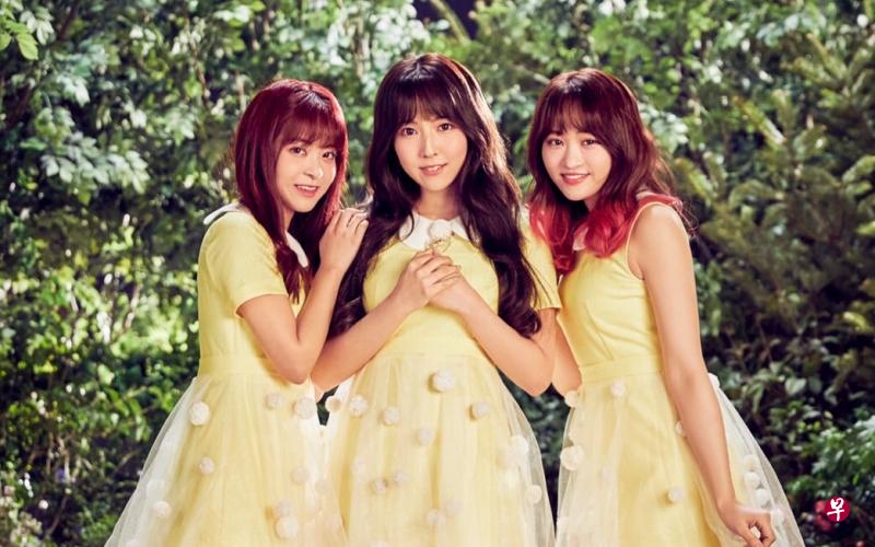 日本AV女优组团出道当偶像惹争议。 日本AV女优组团出道当偶像惹争议。